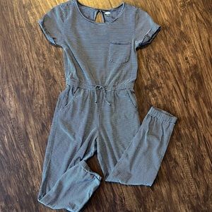 Black and white striped romper from Old Navy. Girls size 8.